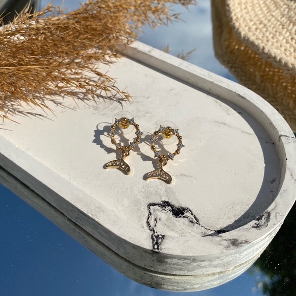 Mermaid Dainty Gold Earrings - Picture 3 of 3